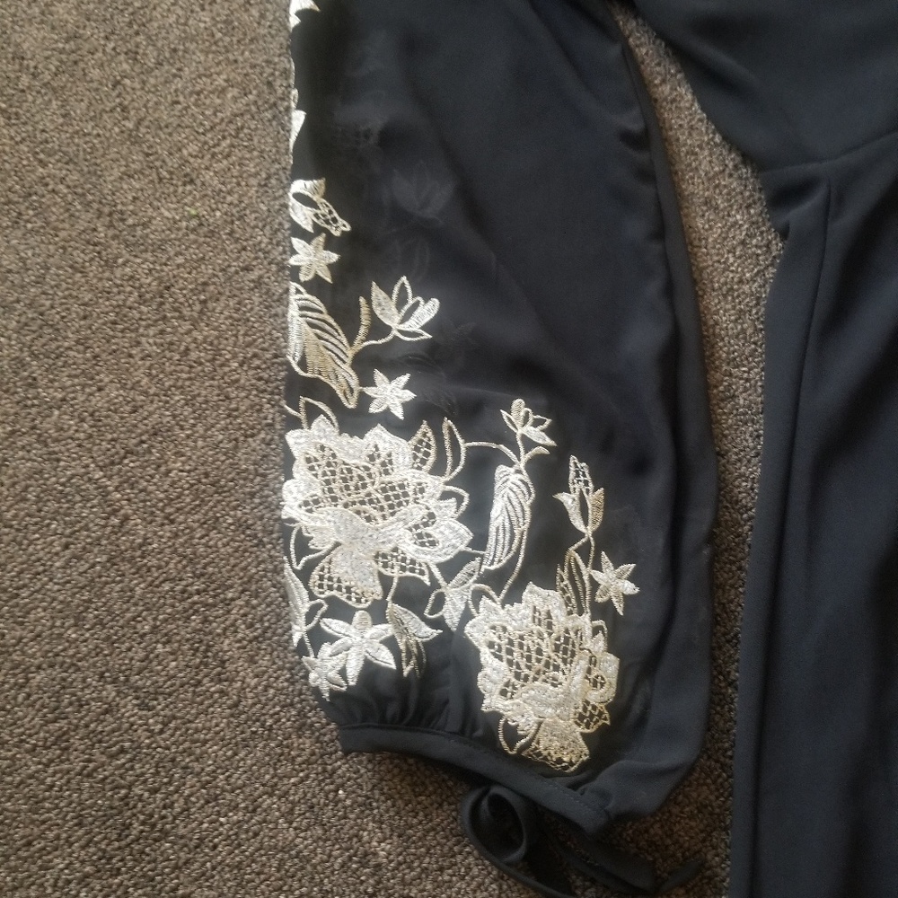 Dress - Picture 2 of 4